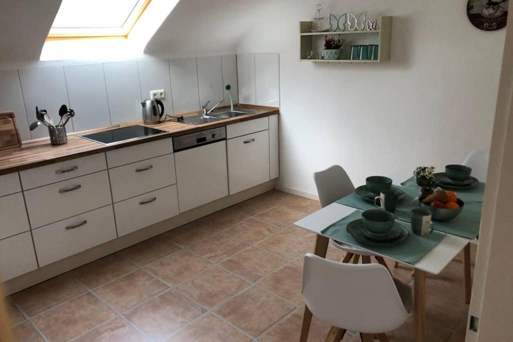 Ferienwohnung Und Monteurwohnung Matthies Naehe Koeln 30Km Kurten Bagian luar foto