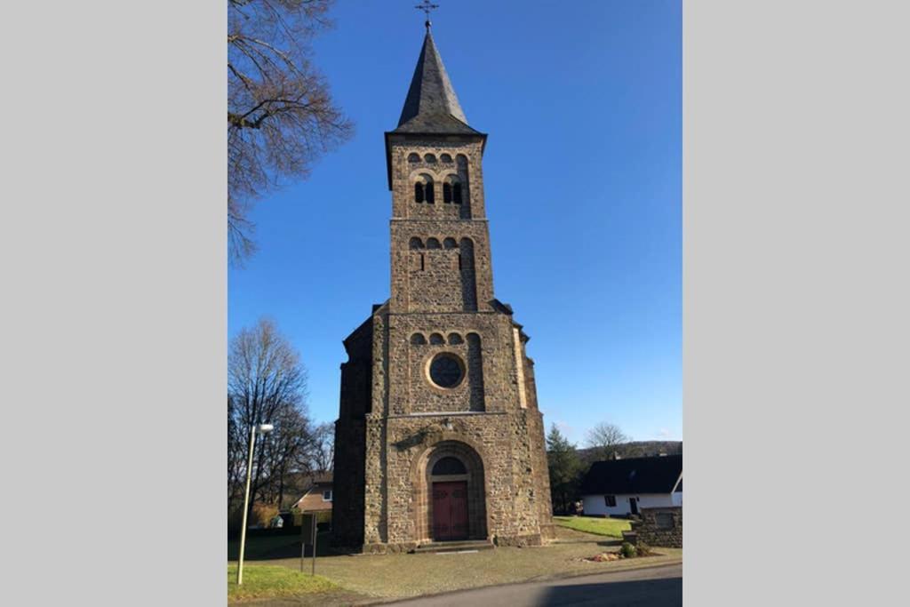 Ferienwohnung Und Monteurwohnung Matthies Naehe Koeln 30Km Kurten Bagian luar foto